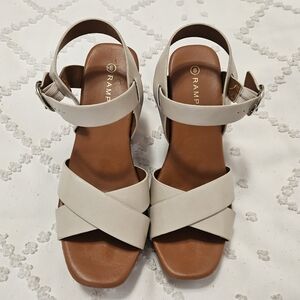Rampage Women's Cream Sandals